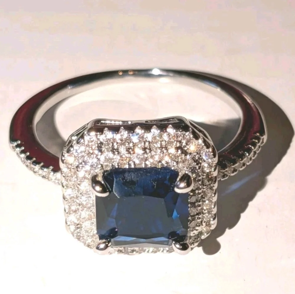 Dazzling Deep Blue Sapphire and Silvery Halo Ring Sz 10